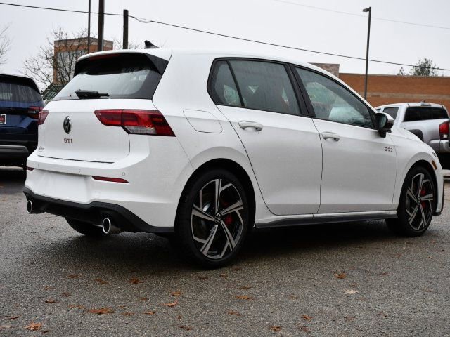 New 2026 Volkswagen GTI SE FWD image 7