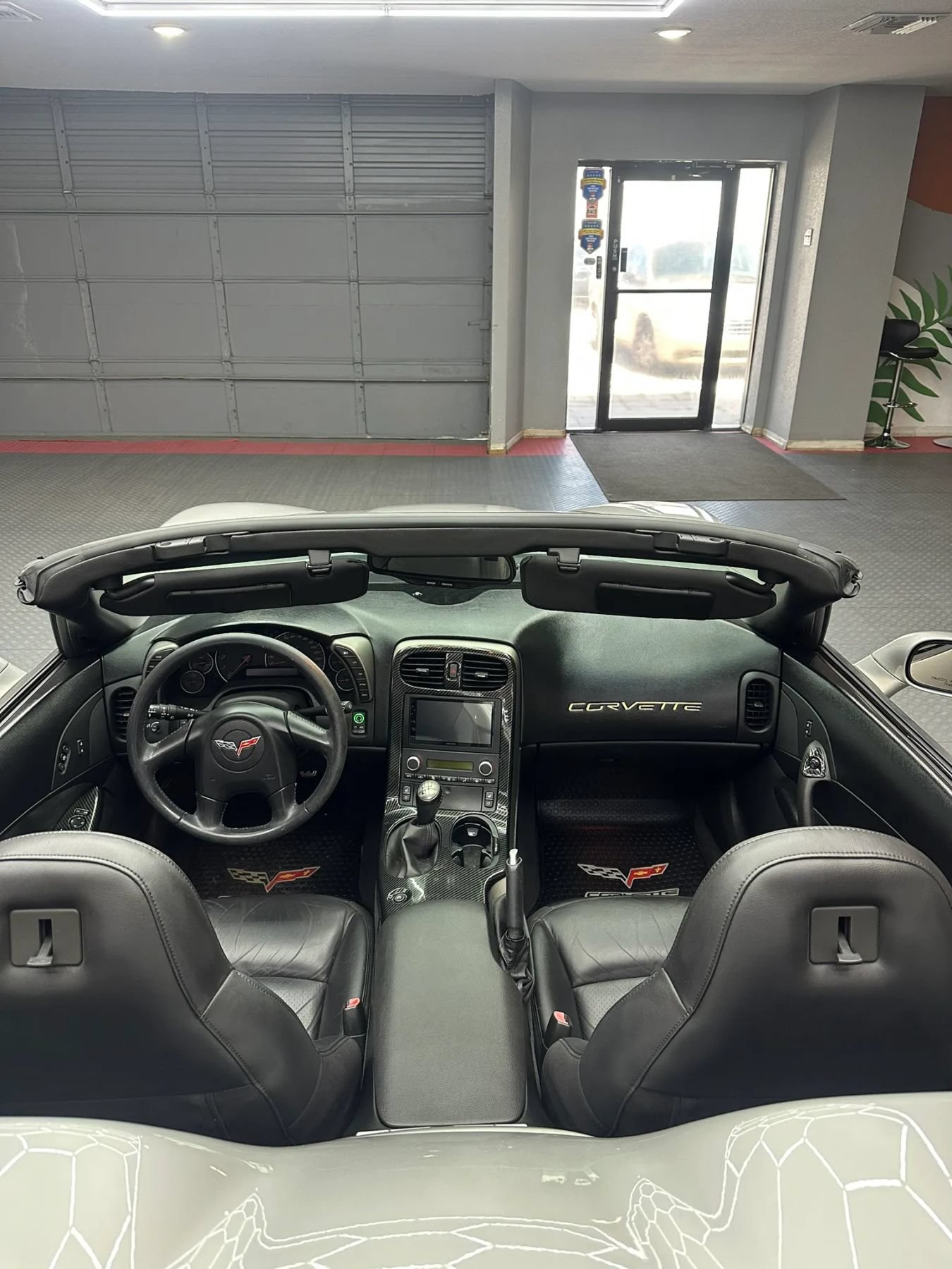 Used 2005 Chevrolet Corvette Convertible w/ Preferred Equipment Group RWD image 36