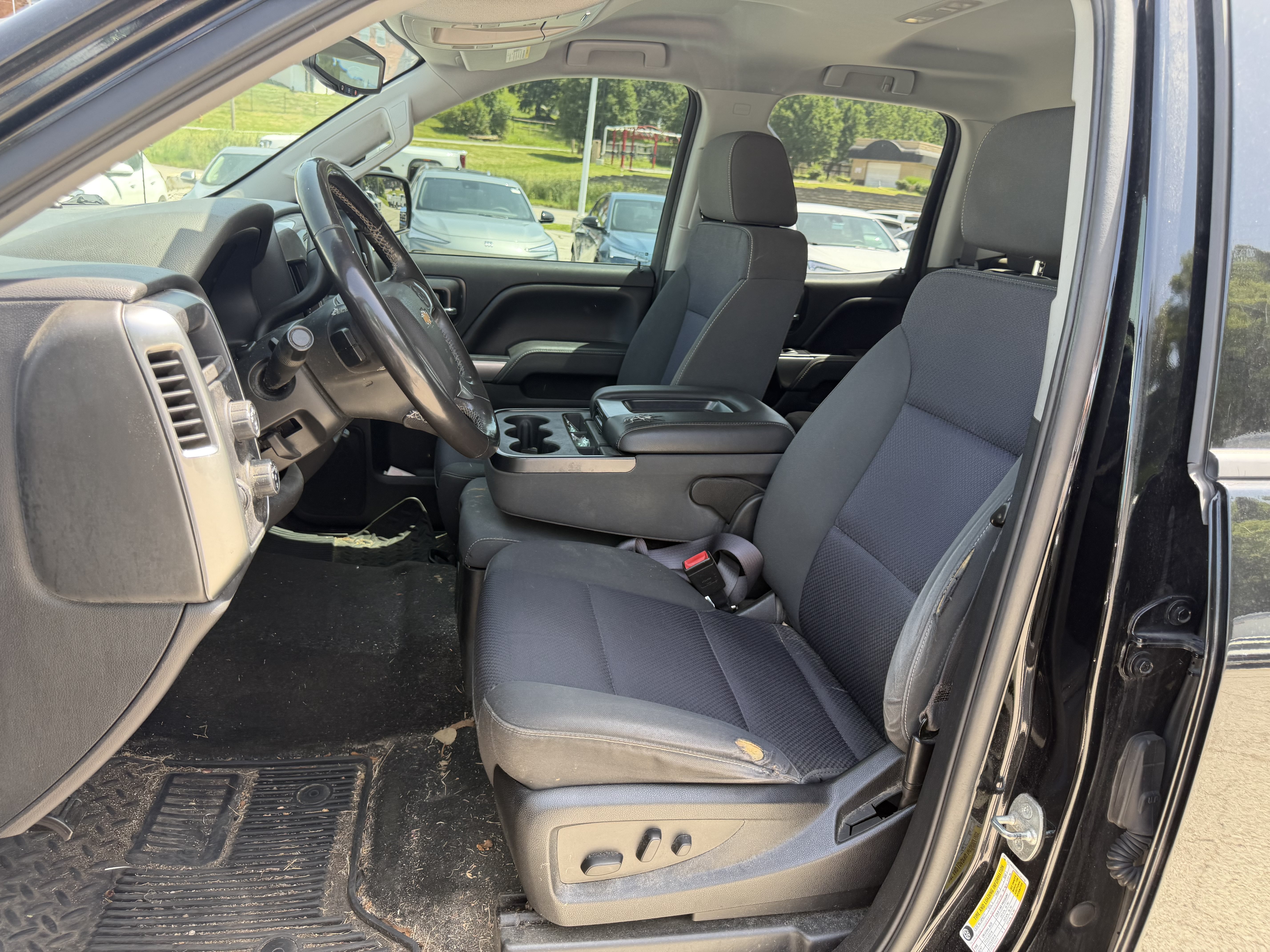 Used 2017 Chevrolet Silverado 1500 LT w/ All Star Edition AWD/4WD image 12