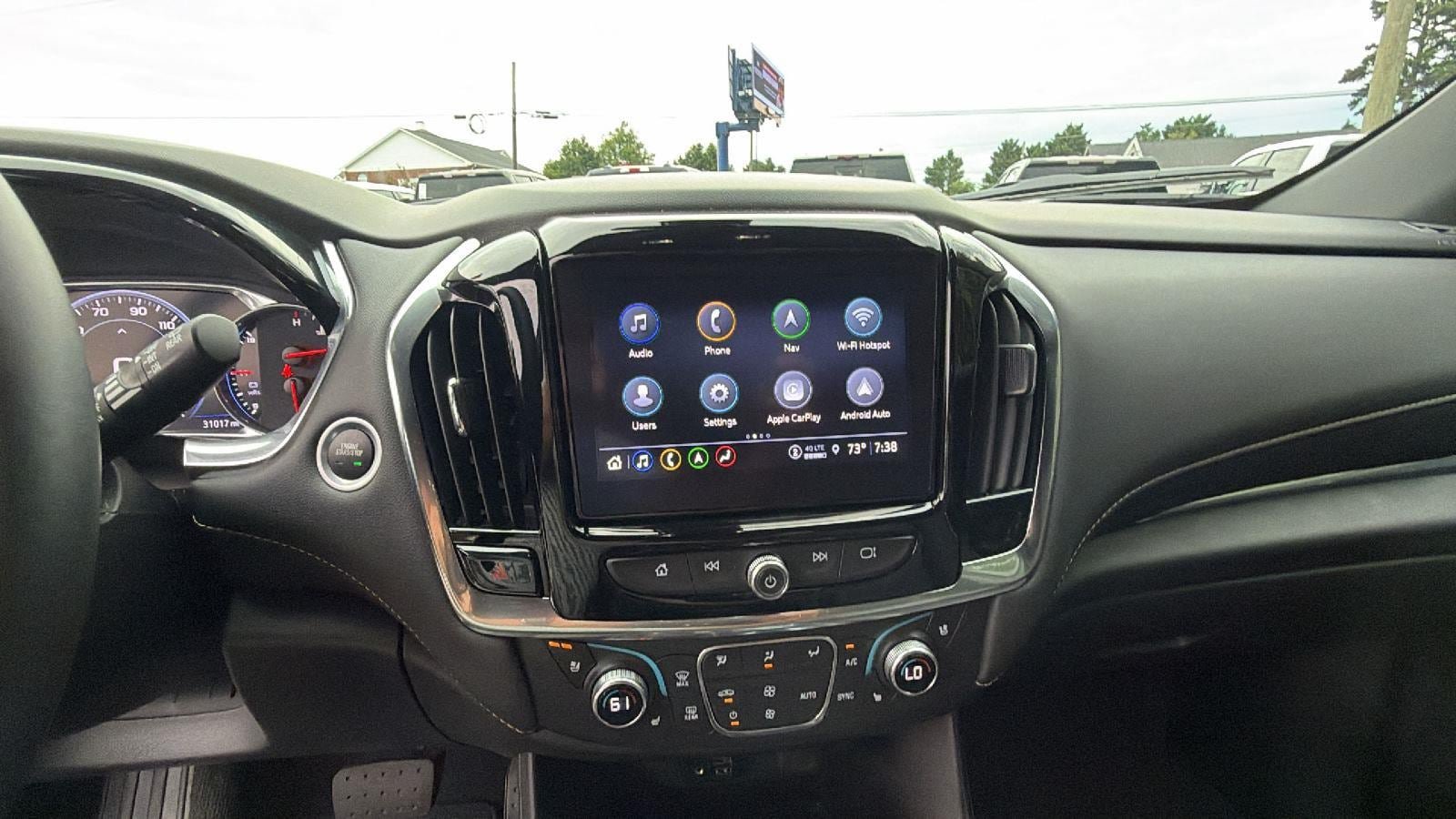 Used 2023 Chevrolet Traverse Premier w/ Redline Edition AWD/4WD image 6