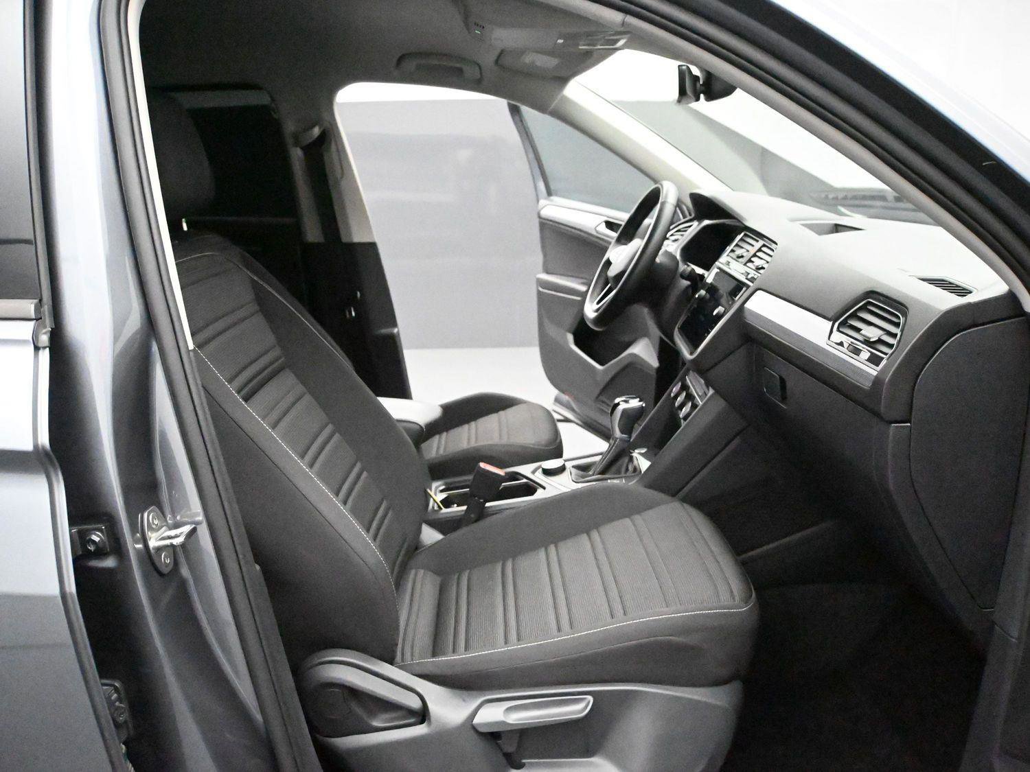 Used 2024 Volkswagen Tiguan S image 16