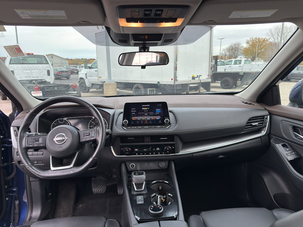 Certified 2023 Nissan Rogue SV w/ SV Premium B Package image 28