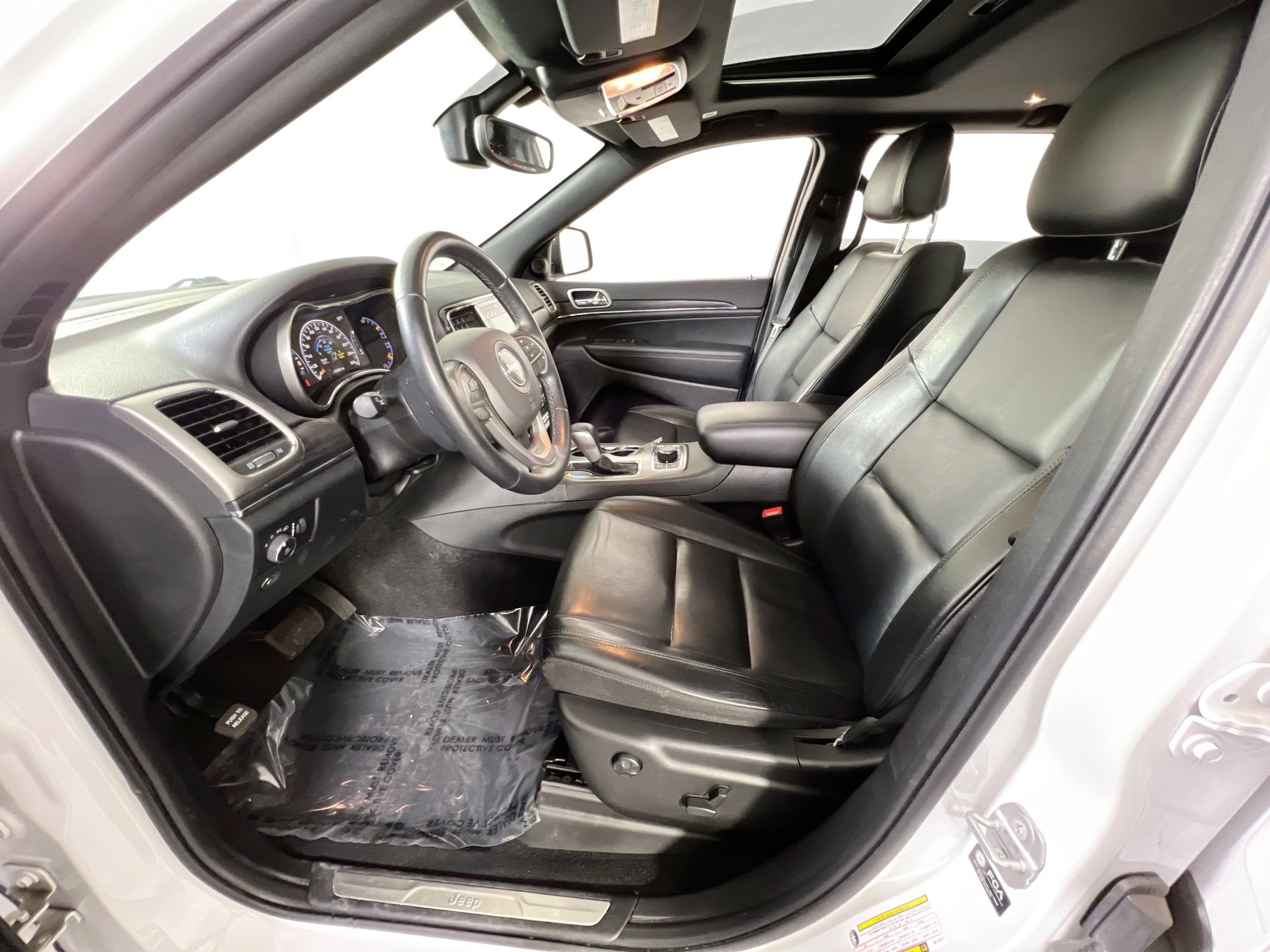 Used 2022 Jeep Grand Cherokee Limited image 20