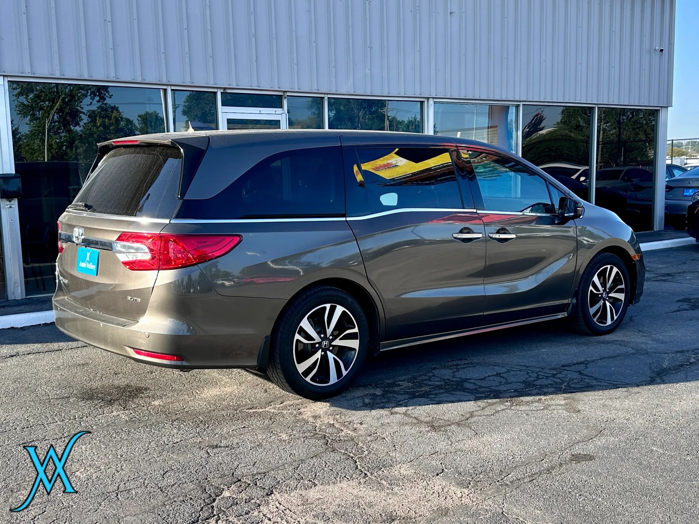Used 2020 Honda Odyssey Elite image 7