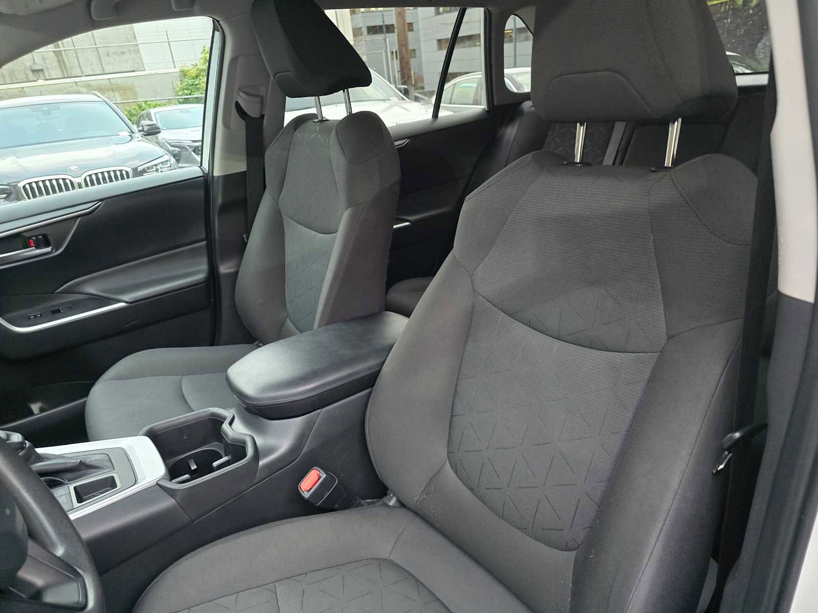 Used 2024 Toyota RAV4 XLE image 21