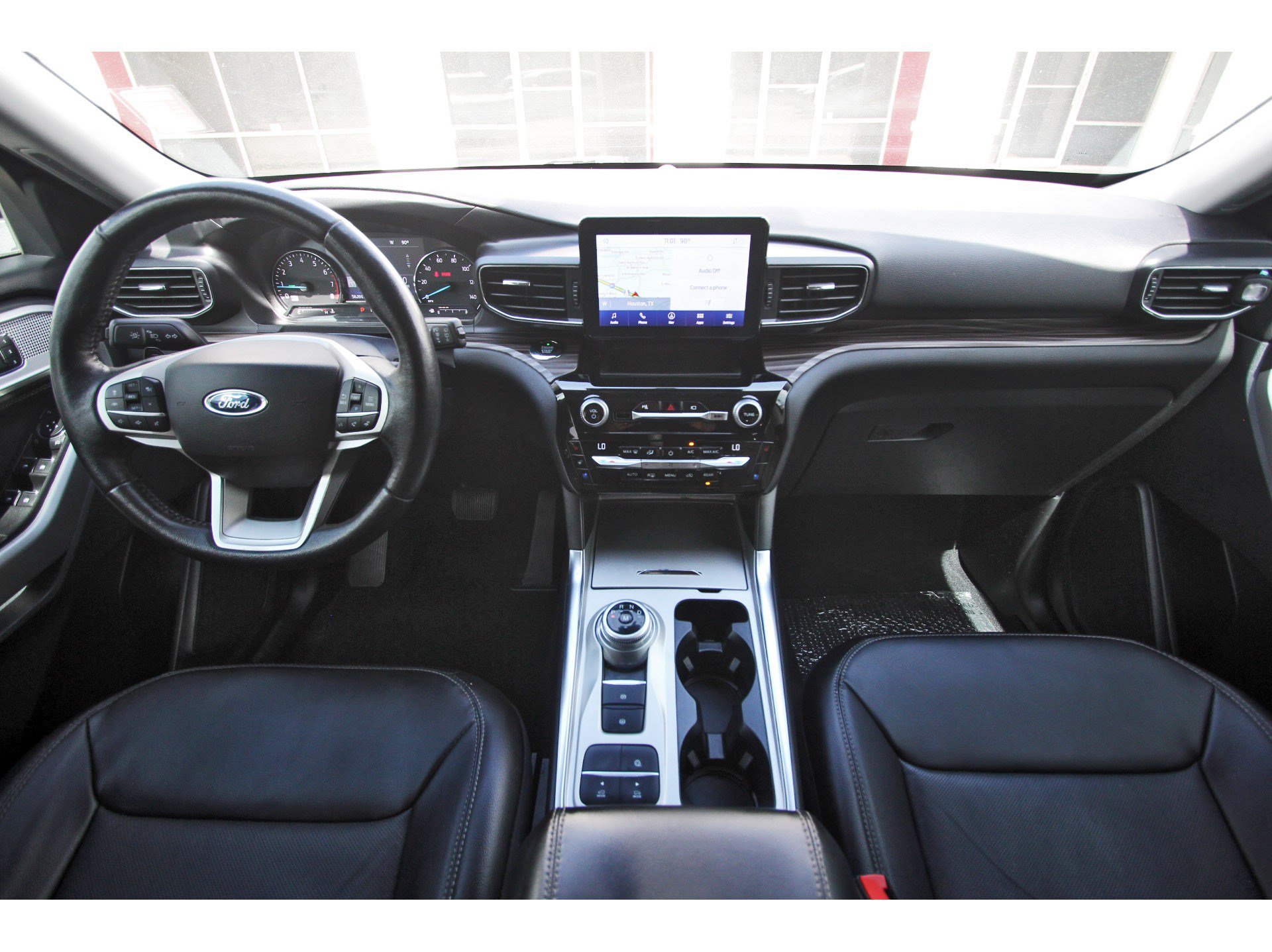 Used 2021 Ford Explorer Limited w/ Hybrid Equipment Group 310A RWD image 11
