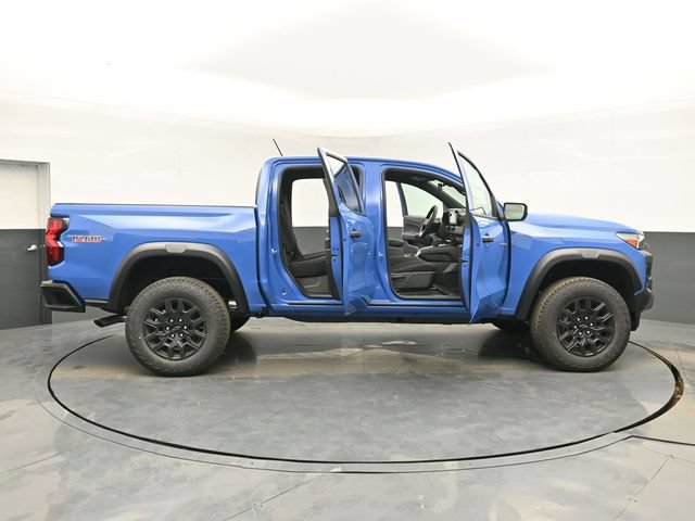 Used 2025 Chevrolet Colorado Trail Boss AWD/4WD image 47
