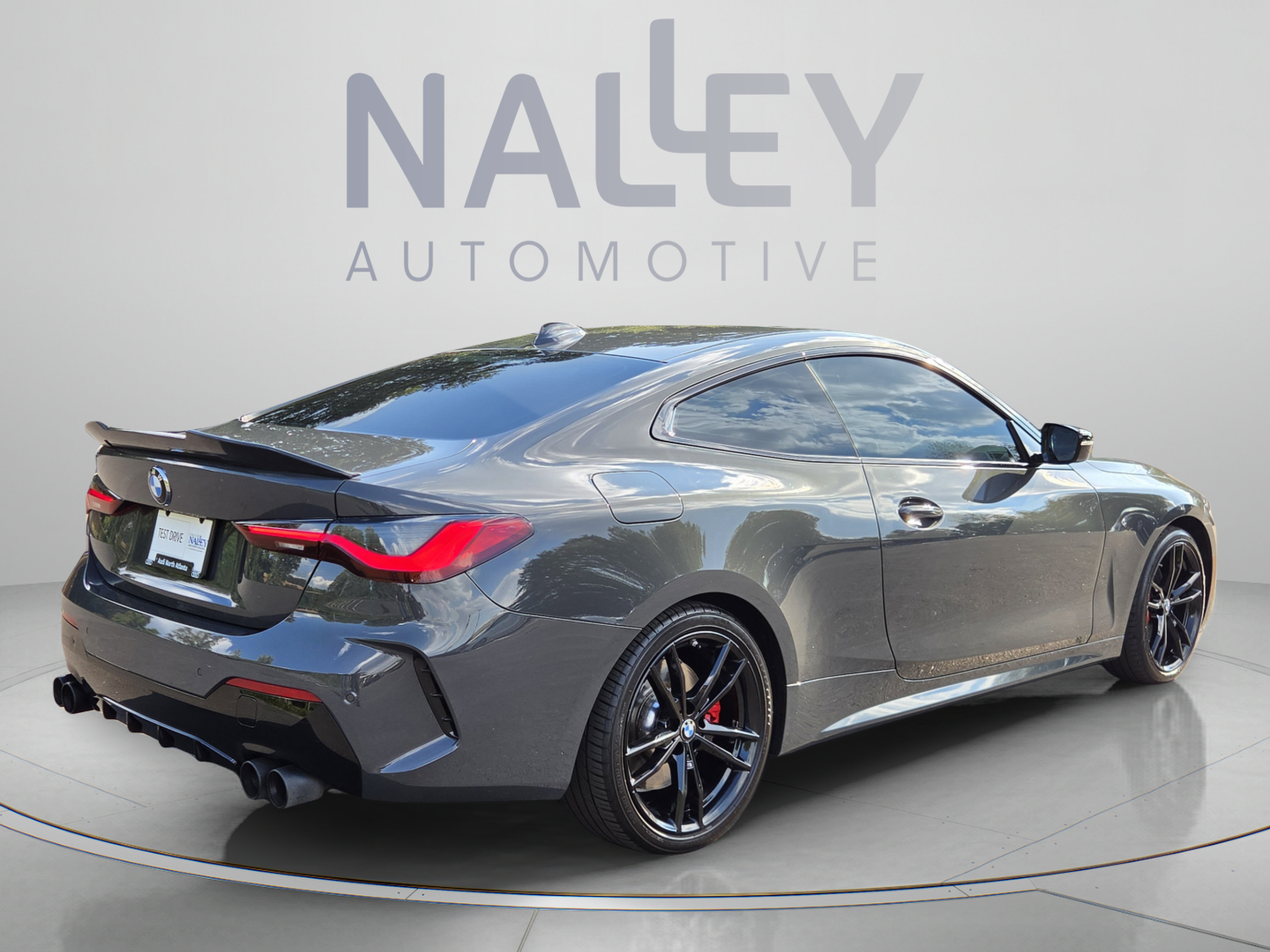Used 2022 BMW M440i Coupe RWD image 5