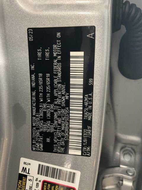 Used 2023 Toyota Highlander XLE image 24