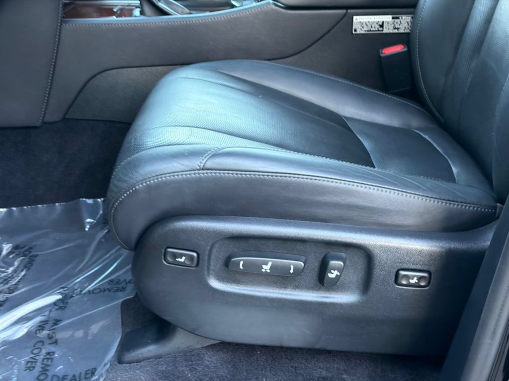 Used 2017 Lexus LX 570 4WD image 18