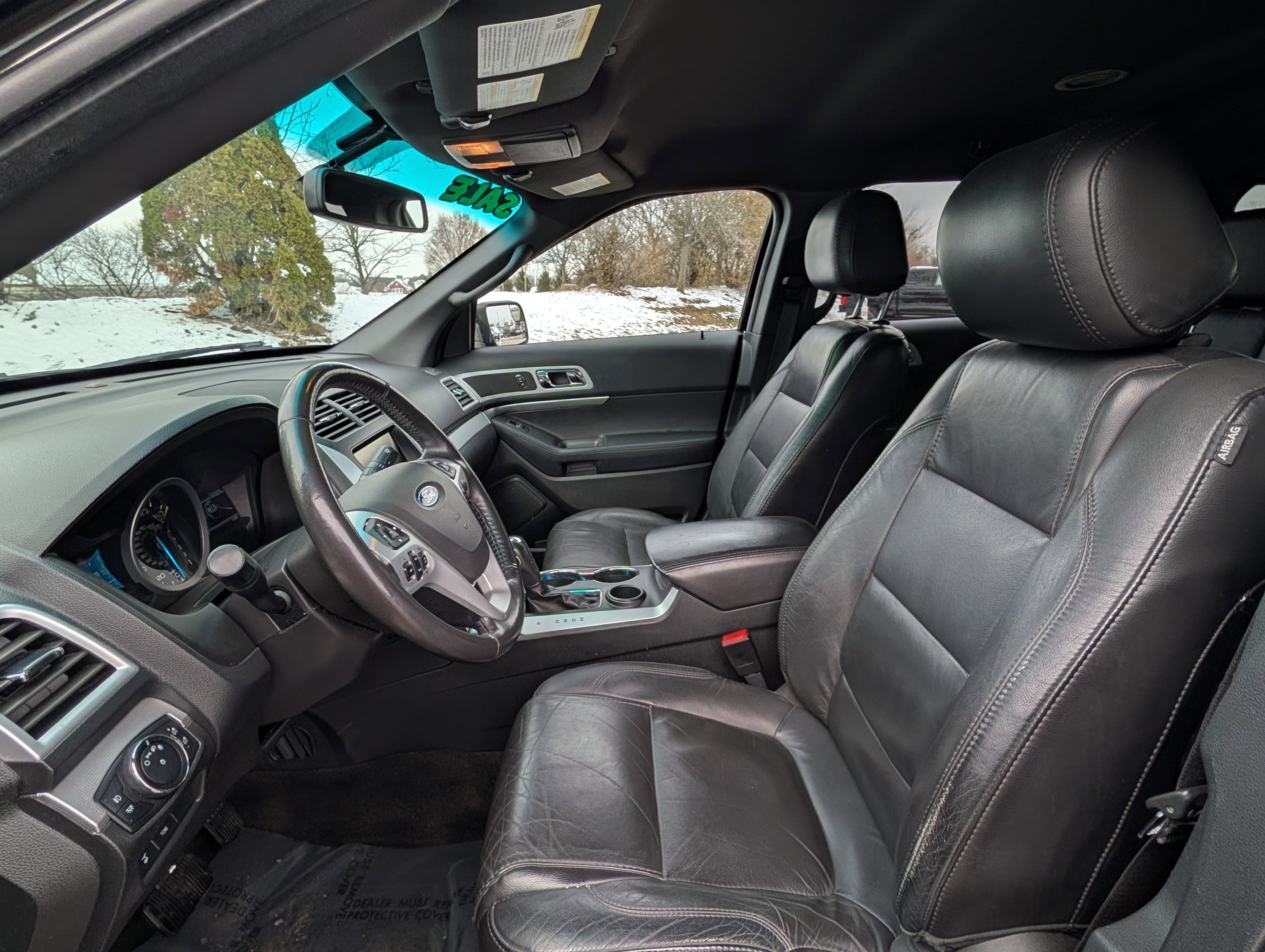 Used 2014 Ford Explorer XLT w/ Equipment Group 202A image 10