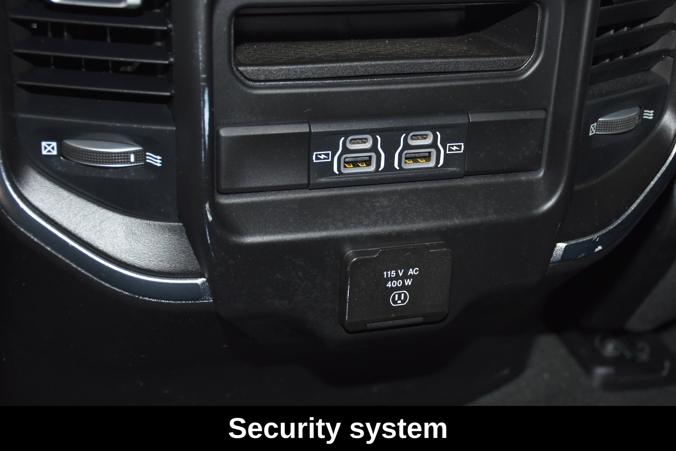Used 2023 RAM 1500 Laramie AWD/4WD image 29