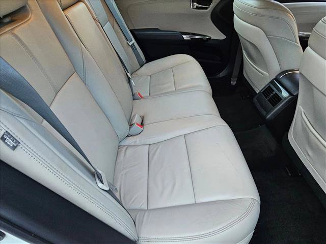 Used 2015 Toyota Avalon XLE Touring FWD image 19