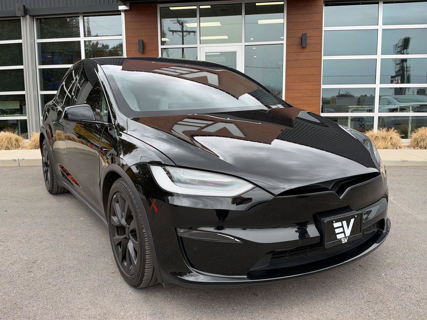 Used 2022 Tesla Model X AWD/4WD image 2