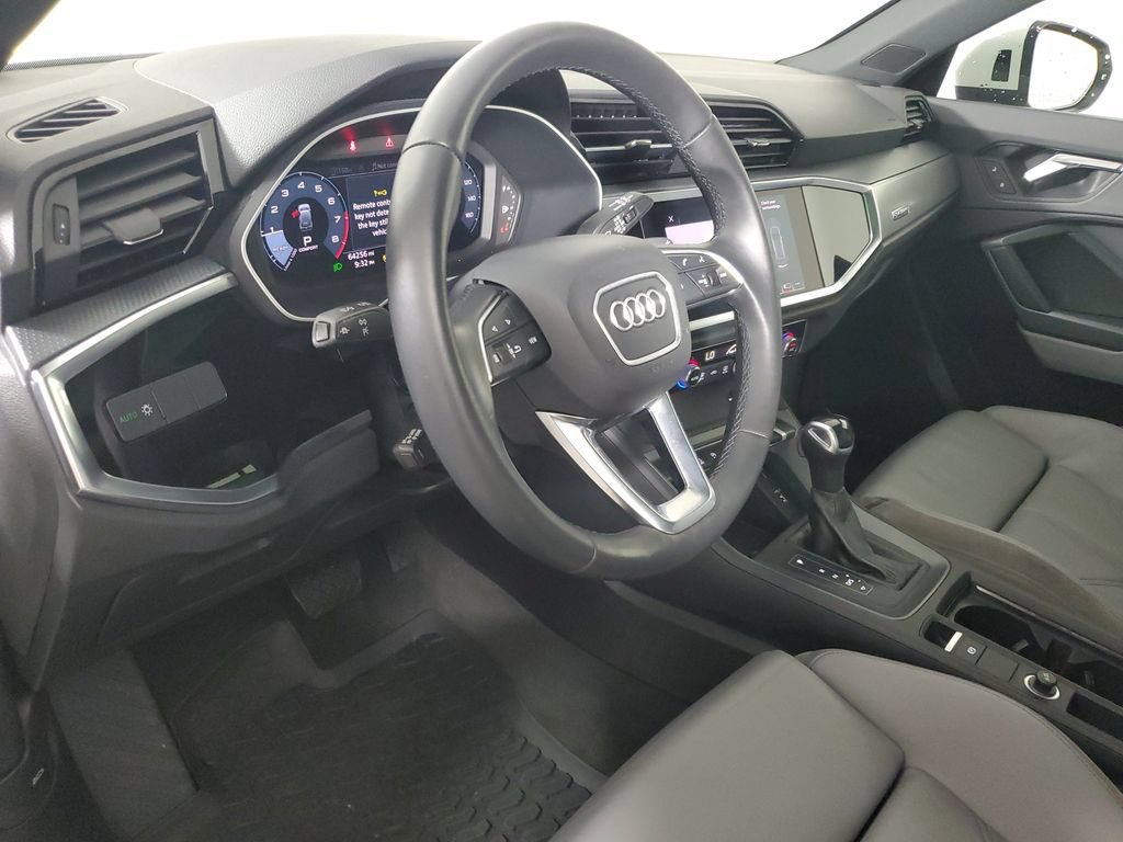 Used 2021 Audi Q3 2.0T Premium w/ Convenience Package AWD/4WD image 24