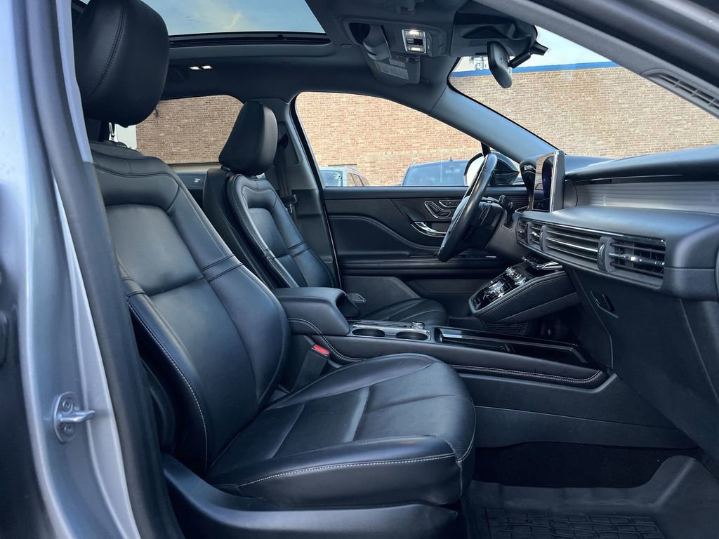 Used 2022 Lincoln Corsair AWD w/ Premium Package image 28