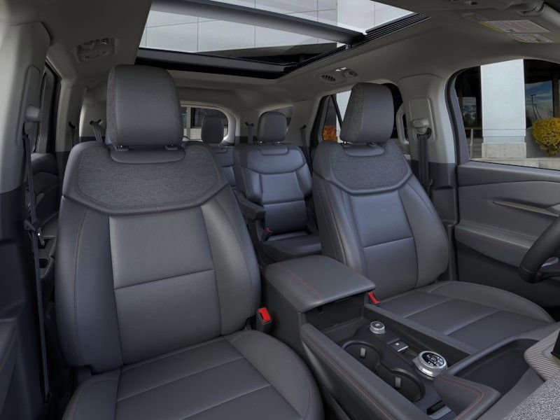 New 2025 Ford Explorer Active w/ Active Comfort Package image 10