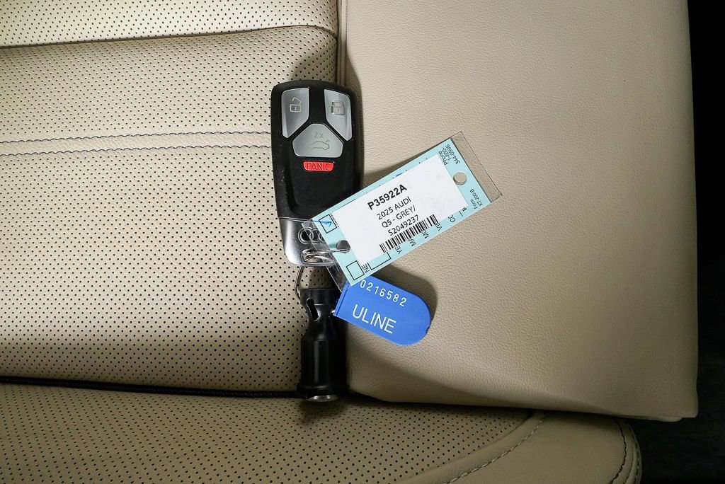 Used 2025 Audi Q5 2.0T Premium Plus image 39