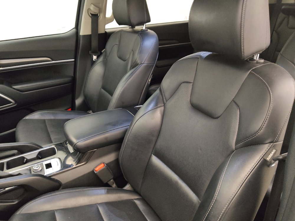 Used 2022 Kia Telluride S FWD image 17