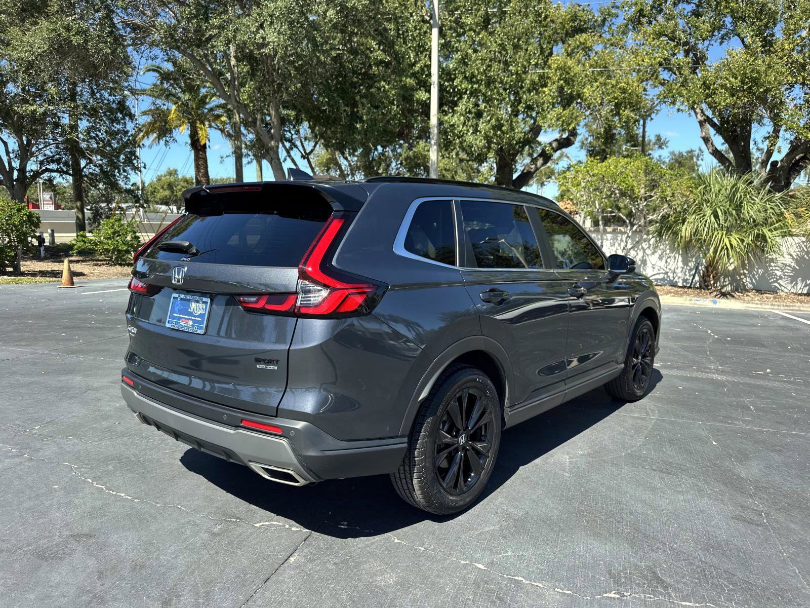 Used 2024 Honda CR-V Sport Touring image 5