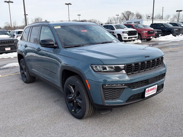 New 2026 Jeep Grand Cherokee Limited w/ Limited Altitude Package AWD/4WD image 2