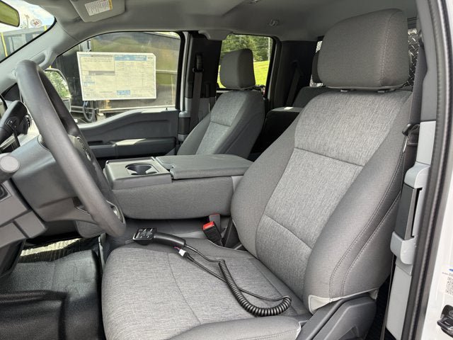 New 2026 Ford F550 4x4 Supercab Super Duty image 9