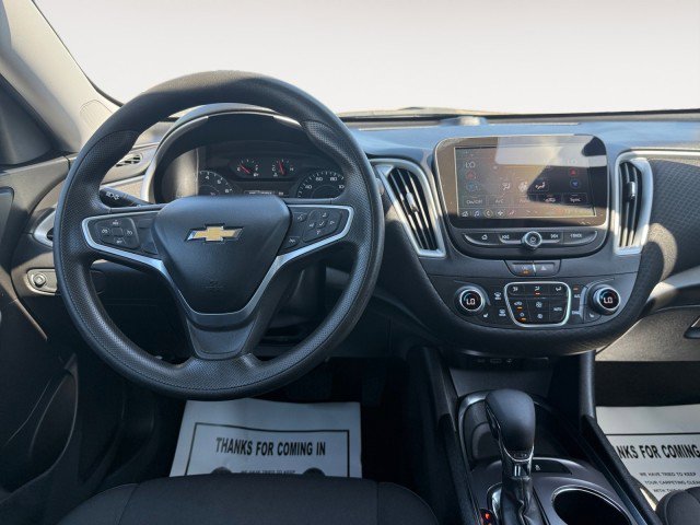 Used 2022 Chevrolet Malibu LT FWD image 4