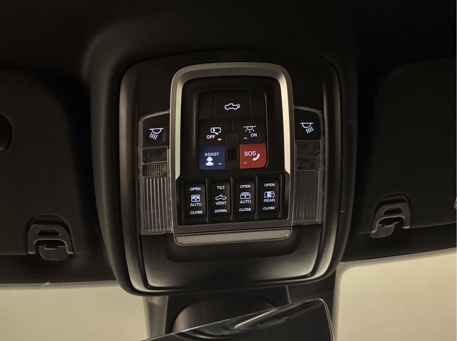 Used 2024 RAM 1500 TRX AWD/4WD image 32