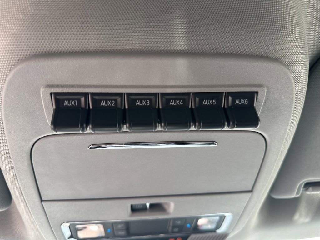 New 2026 Ford F250 Lariat w/ Black Appearance Package image 26