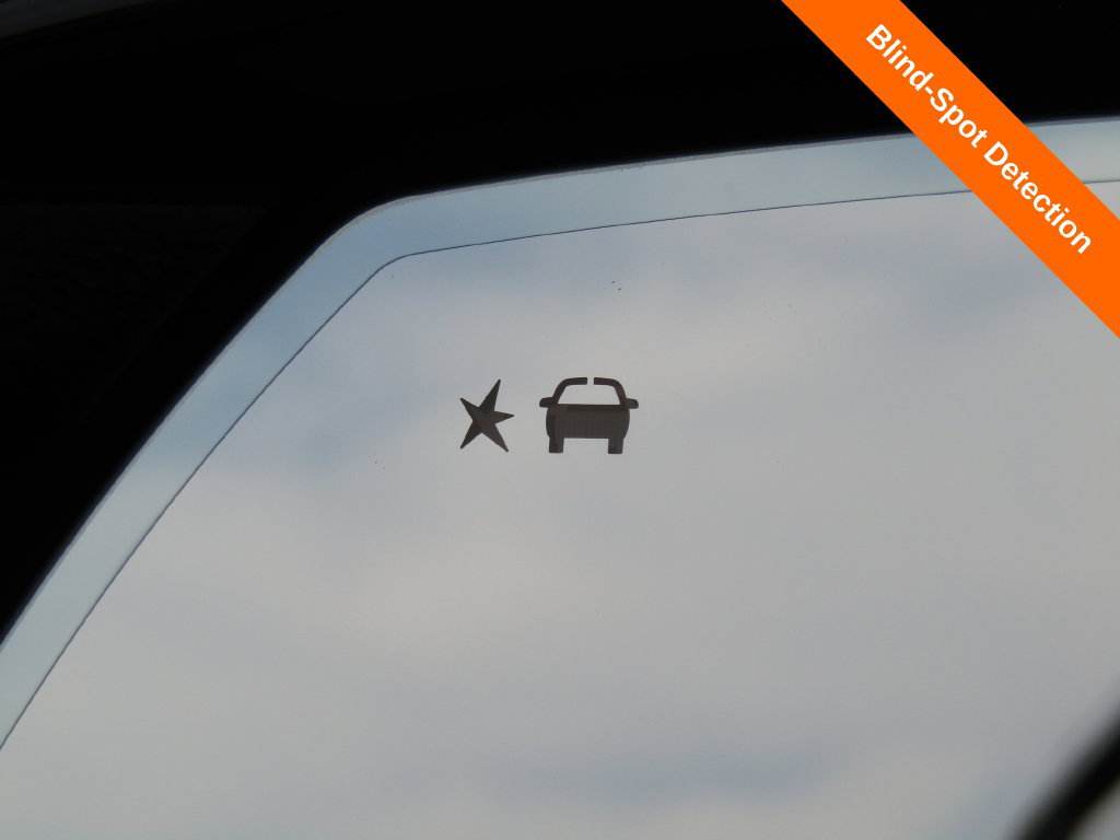 Used 2024 Chevrolet Tahoe High Country AWD/4WD image 16