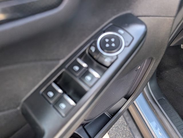 Used 2024 Ford Escape ST-Line w/ Tech Pack #1 AWD/4WD image 11