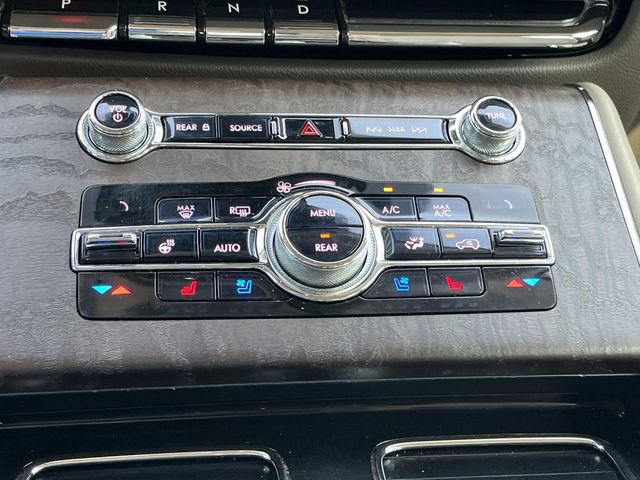 Used 2020 Lincoln Aviator Grand Touring w/ Equipment Group 302A AWD/4WD image 31