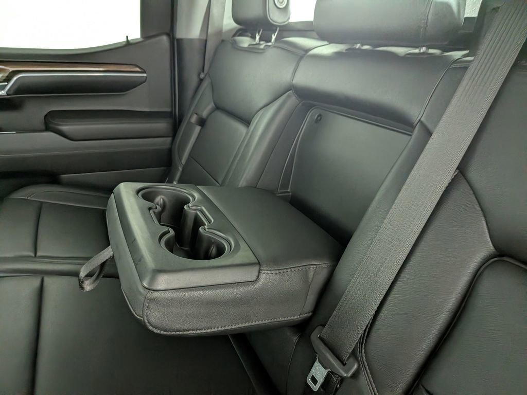 Used 2022 Chevrolet Silverado 1500 LT Trail Boss w/ LT Trail Boss Premium Package AWD/4WD image 34