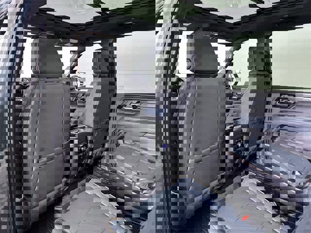 New 2026 GMC Yukon XL AT4 w/ AT4 Premium Package image 22