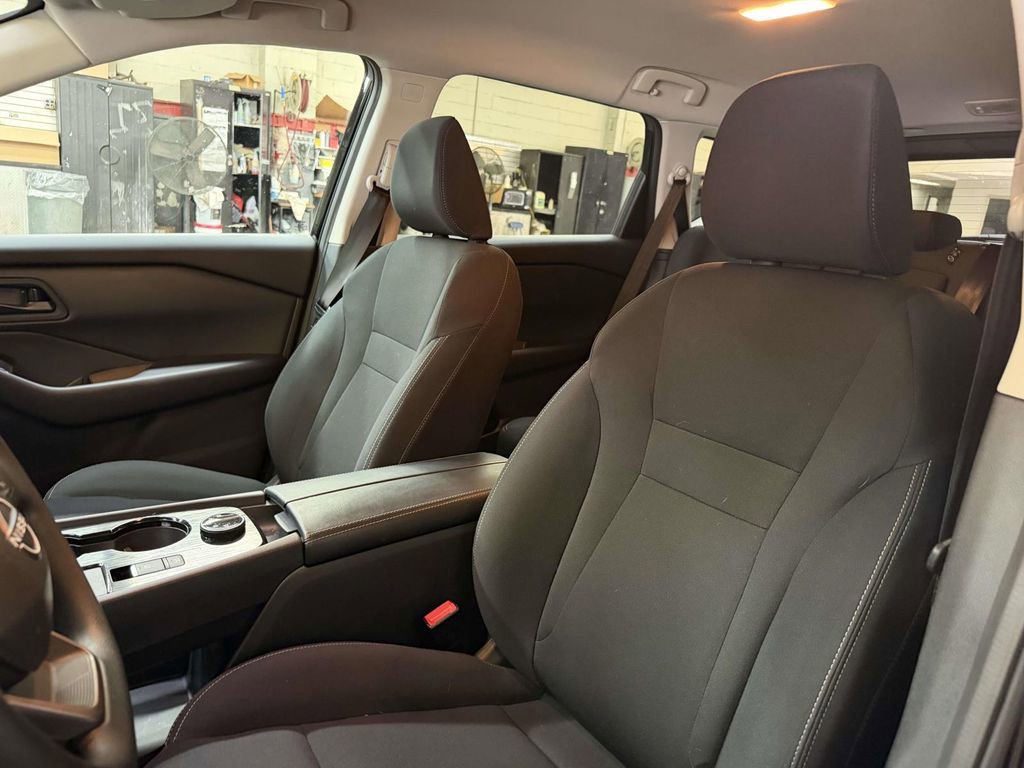 Used 2026 Nissan Rogue S AWD/4WD image 10