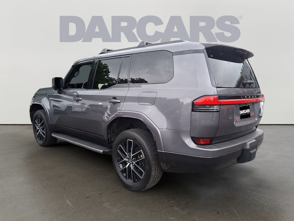 Used 2024 Lexus GX 550 w/ Accessory Package (2T) AWD/4WD image 4