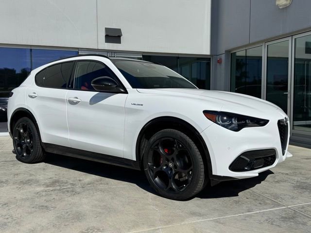 New 2026 Alfa Romeo Stelvio Sprint w/ Convenience Package video 1