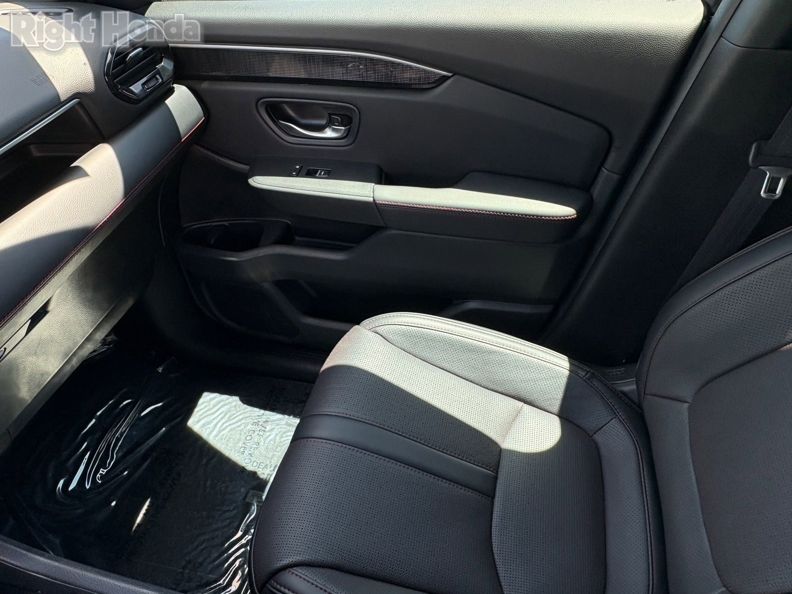 Used 2025 Honda Pilot Black Edition image 20
