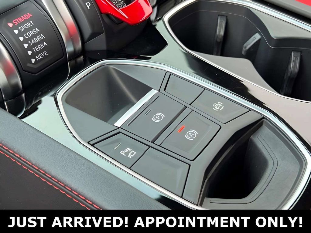 Used 2022 Lamborghini Urus AWD/4WD image 26
