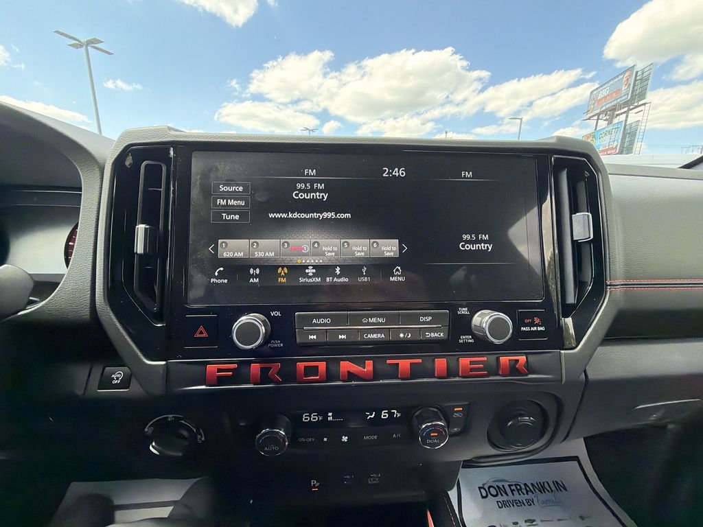 Used 2025 Nissan Frontier PRO-4X AWD/4WD image 24