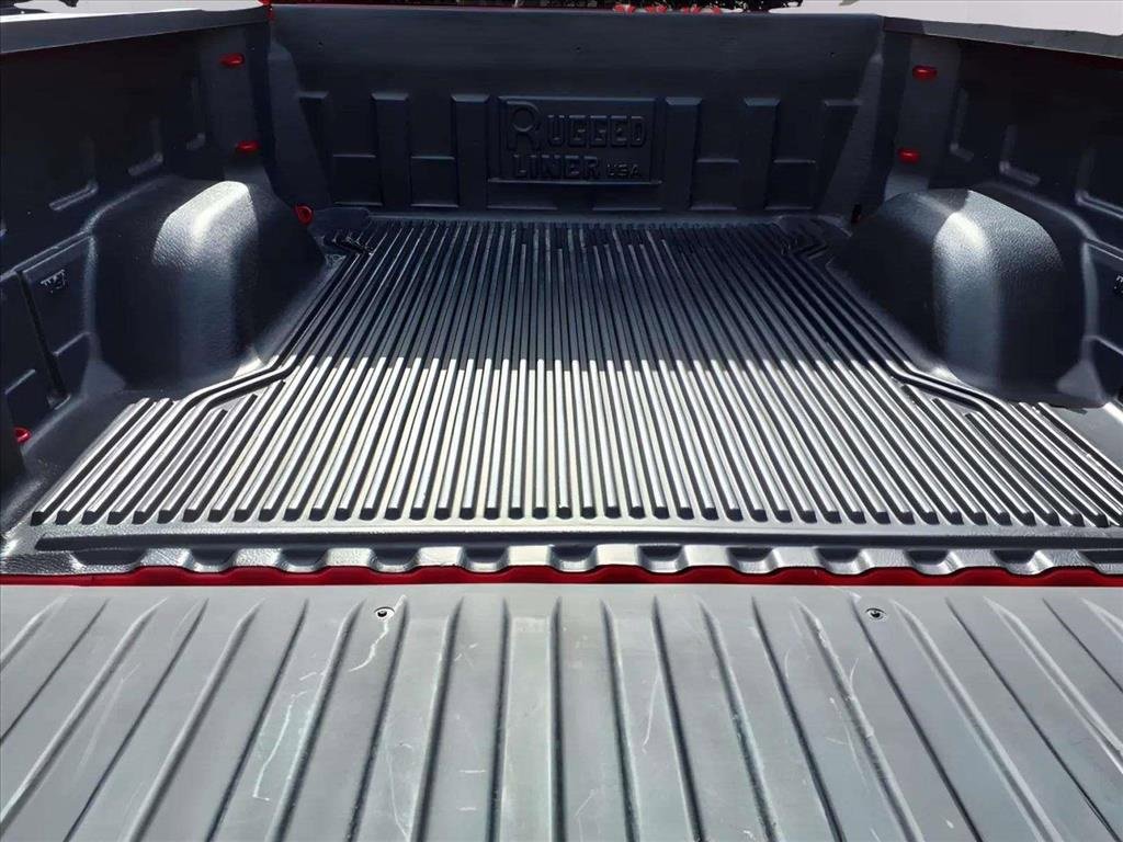 Used 2025 Chevrolet Silverado 1500 LT image 10