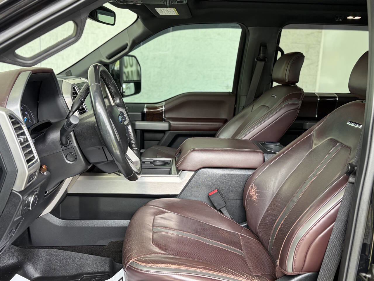 Used 2017 Ford F350 Platinum w/ Platinum Ultimate Package image 9