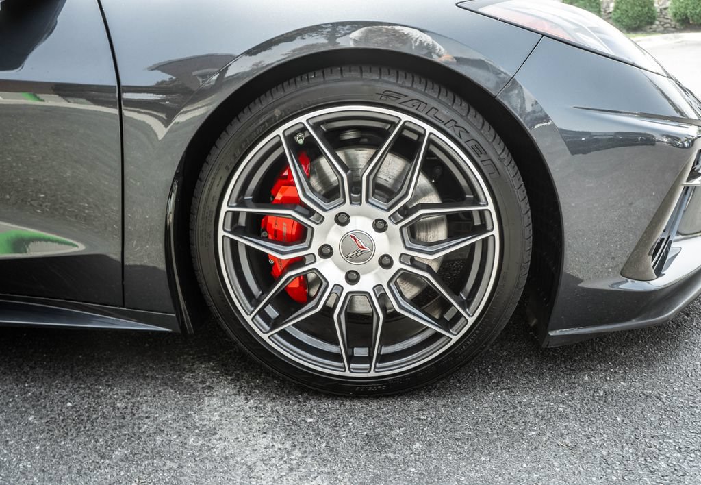 Used 2020 Chevrolet Corvette Stingray Preferred Cpe w/ 2LT Preferred Equipment Group RWD image 4