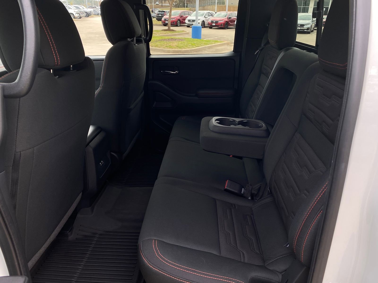 Used 2024 Nissan Frontier PRO-4X w/ Off-Road Protection Package image 34