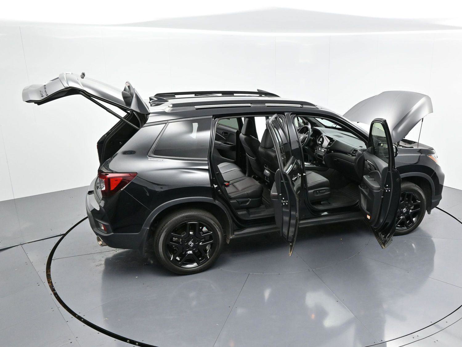 Used 2024 Honda Passport Black Edition image 46