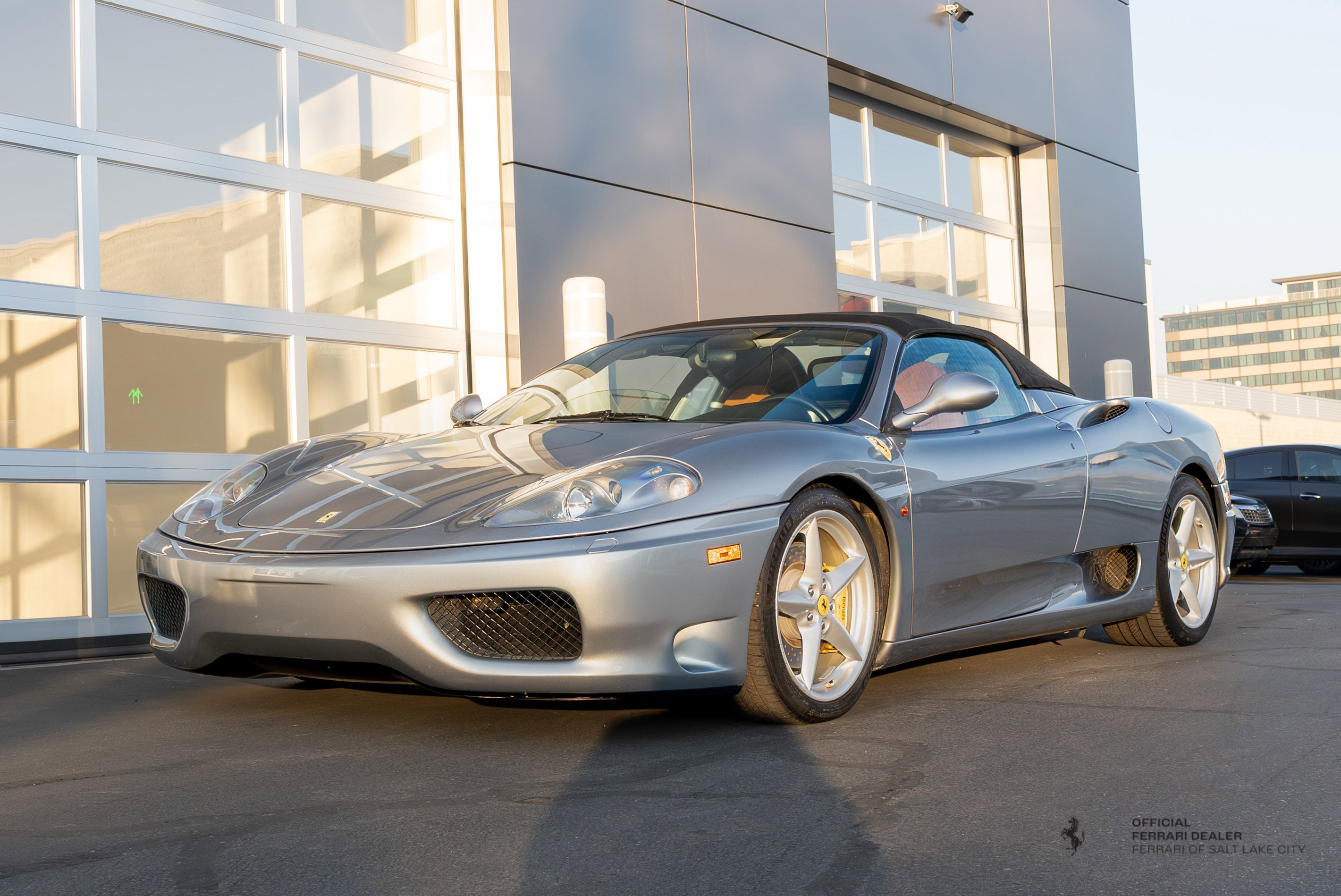Used 2002 Ferrari 360 Spider image 1
