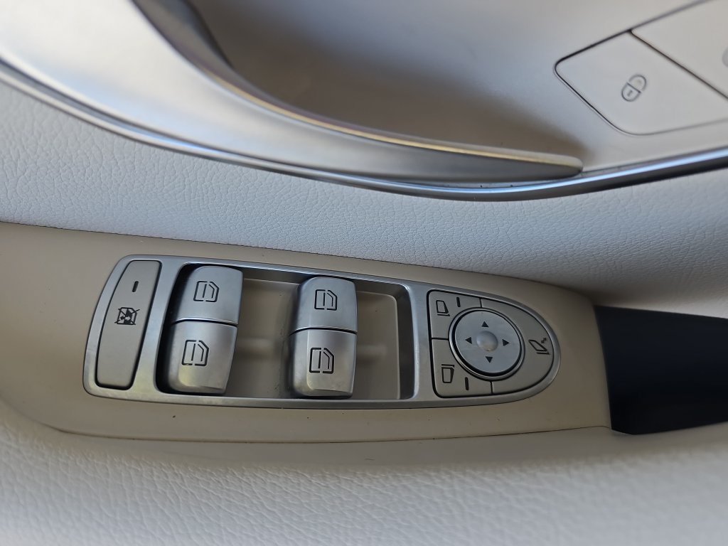 Certified 2022 Mercedes-Benz E 450 4MATIC Sedan image 30