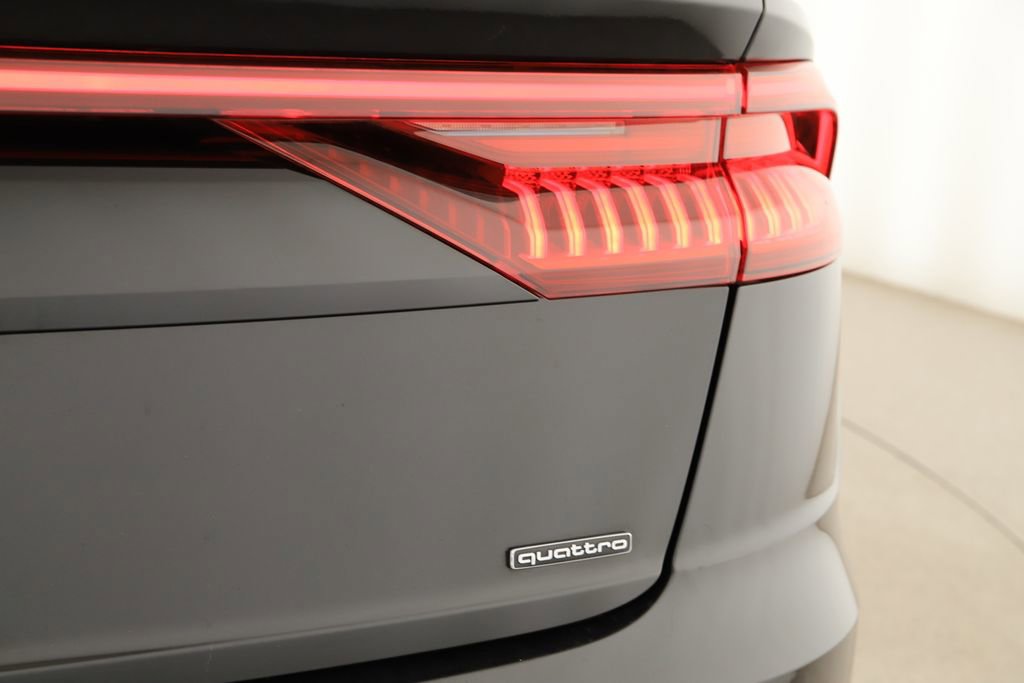 Used 2022 Audi Q8 Premium Plus image 30