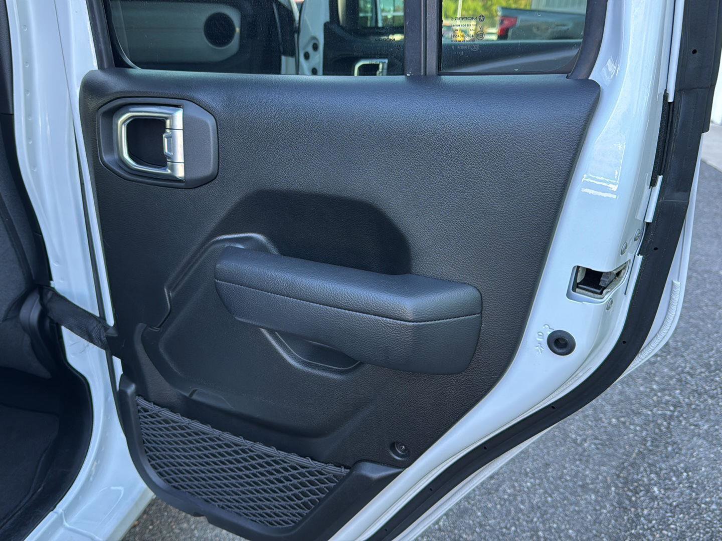 Used 2024 Jeep Wrangler Sport S image 13