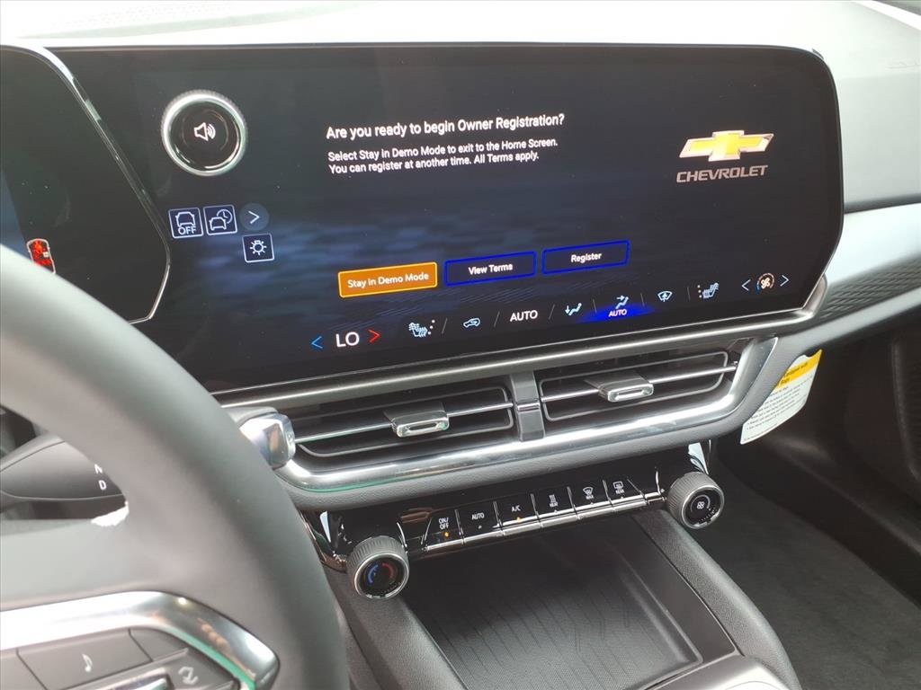 New 2026 Chevrolet Equinox EV LT w/ Comfort Package FWD image 17